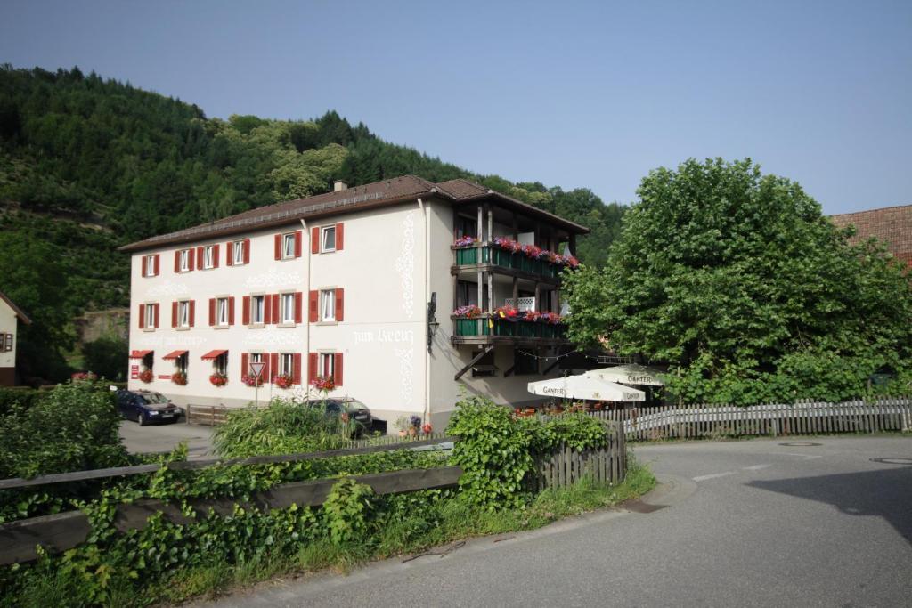 Gasthof Und Pension Zum Kreuz Lautenbach Kültér fotó